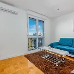Amazing Apartment In Zadar With Kitchen