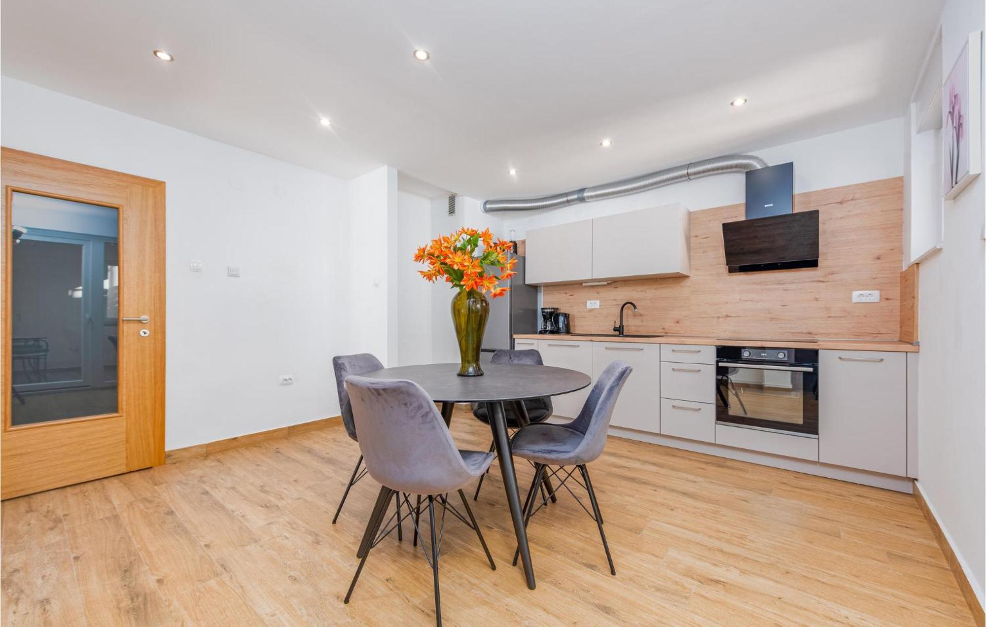 Apartmán Amazing In With Kitchen